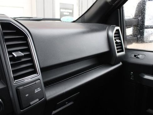 Used 2018 Ford F150 XLT w/ Equipment Group 302A Luxury image 16