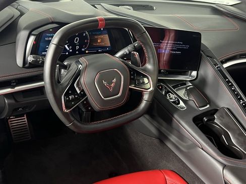 Used 2025 Chevrolet Corvette Stingray Convertible w/ 1LT image 15