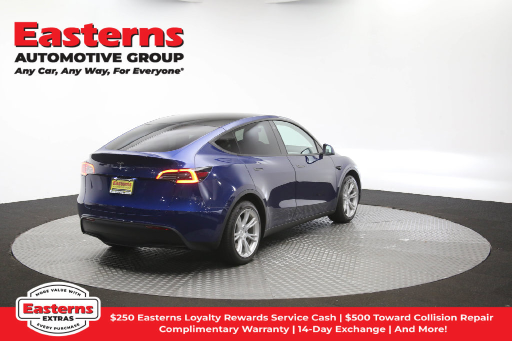 Used 2021 Tesla Model Y Long Range AWD/4WD image 38