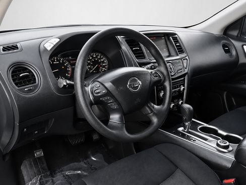 Used 2019 Nissan Pathfinder S AWD/4WD image 29