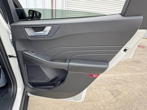 Used 2024 Ford Escape ST-Line Select image 41