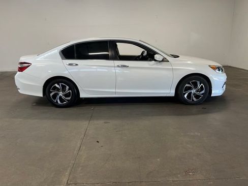 Used 2016 Honda Accord LX image 2