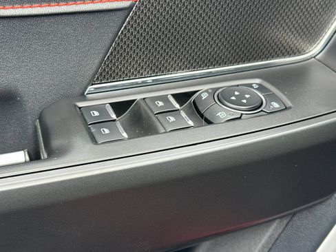 Used 2025 Ford F150 Raptor AWD/4WD image 14
