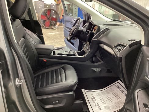 Used 2024 Ford Edge SEL w/ Convenience Package AWD/4WD image 32