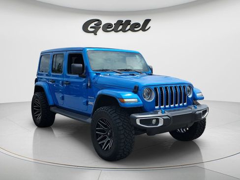 Used 2023 Jeep Wrangler Unlimited Sahara AWD/4WD image 3