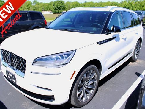 Used 2023 Lincoln Aviator Grand Touring w/ Class IV Trailer Tow Package AWD/4WD image 1