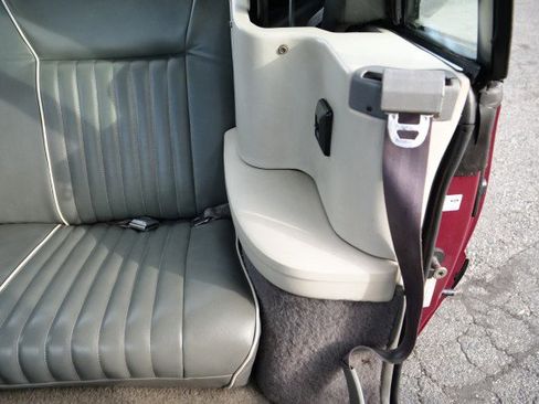 Used 1989 Ford Mustang LX image 27