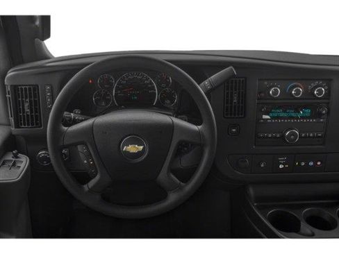 Used 2018 Chevrolet Express 2500 w/ Driver Convenience Package RWD image 7