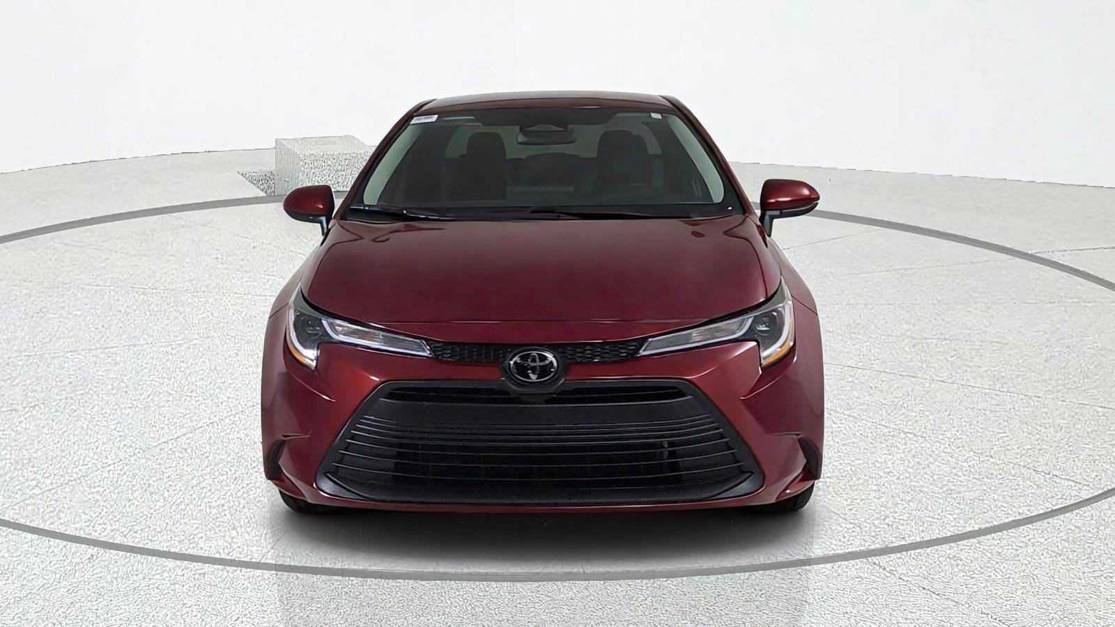 Used 2026 Toyota Corolla LE FWD image 2