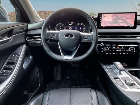 Used 2026 INFINITI QX60 Luxe w/ Cargo Package FWD image 5