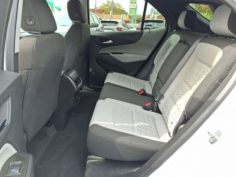 Used 2023 Chevrolet Equinox LS w/ LS Convenience Package image 10