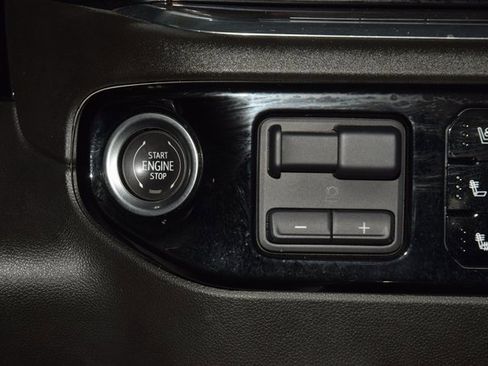 Certified 2024 Chevrolet Silverado 2500 LTZ w/ LTZ Premium Package image 38