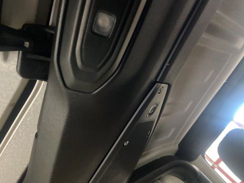 New 2025 Jeep Gladiator Sport image 32