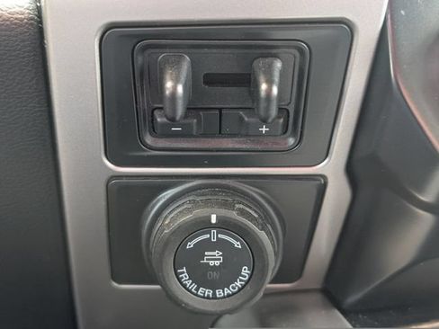 Used 2022 Ford F250 Lariat w/ Lariat Ultimate Package AWD/4WD image 26