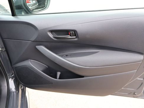 Used 2024 Toyota Corolla LE FWD image 11