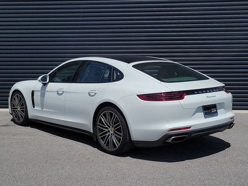 Certified 2019 Porsche Panamera RWD image 3