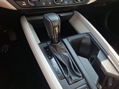 Used 2025 Honda Accord SE image 16
