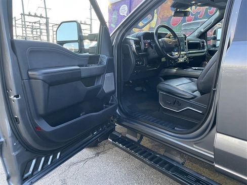 Used 2023 Ford F250 Lariat w/ Black Appearance Package image 14
