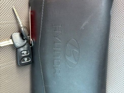 Used 2011 Hyundai Tucson Limited w/ Premium Pkg 3 image 25