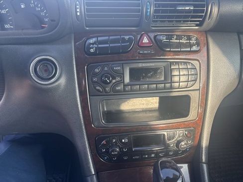 Used 2004 Mercedes-Benz C 320 4MATIC Sedan image 17