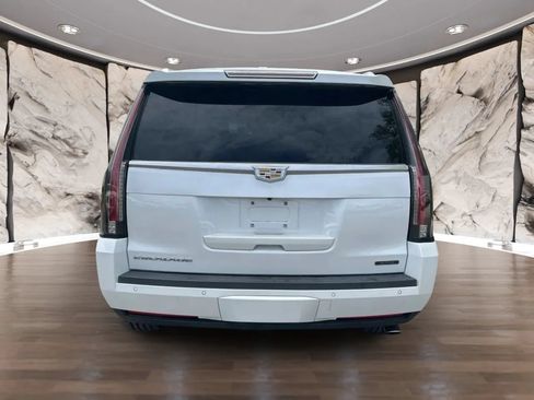 Used 2018 Cadillac Escalade 2WD image 8