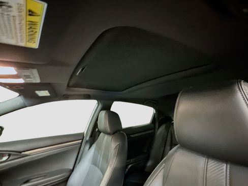 Used 2018 Honda Civic Sport Touring image 27