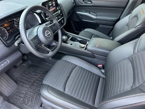 Used 2025 Nissan Pathfinder Rock Creek AWD/4WD image 9