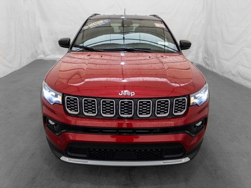 Used 2025 Jeep Compass Limited image 2