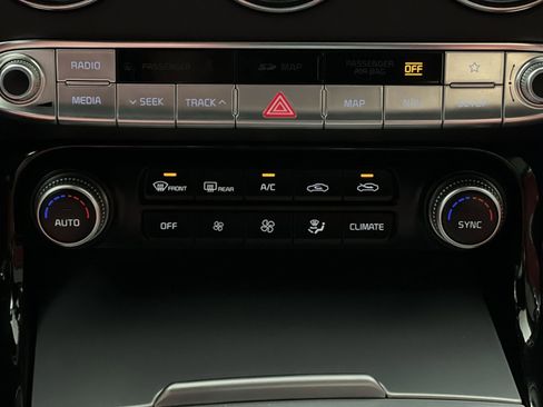 Used 2018 Kia Stinger GT2 image 21