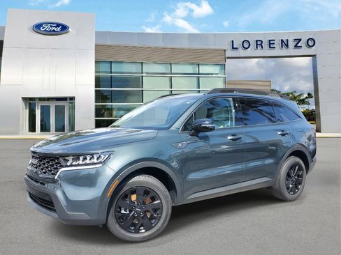 Used 2023 Kia Sorento S image 1