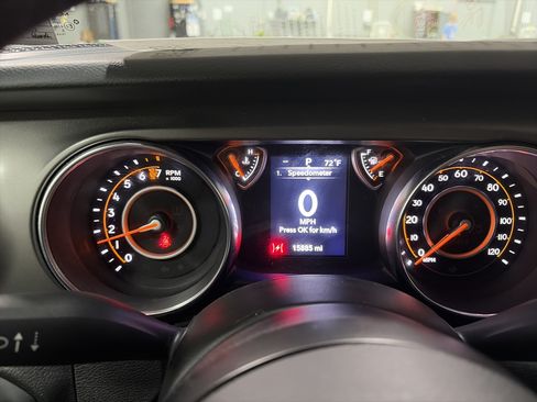 Used 2022 Jeep Wrangler Sport AWD/4WD image 14