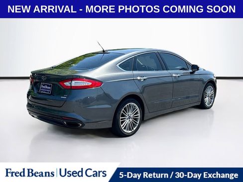Used 2016 Ford Fusion SE w/ Equipment Group 202A AWD/4WD image 8