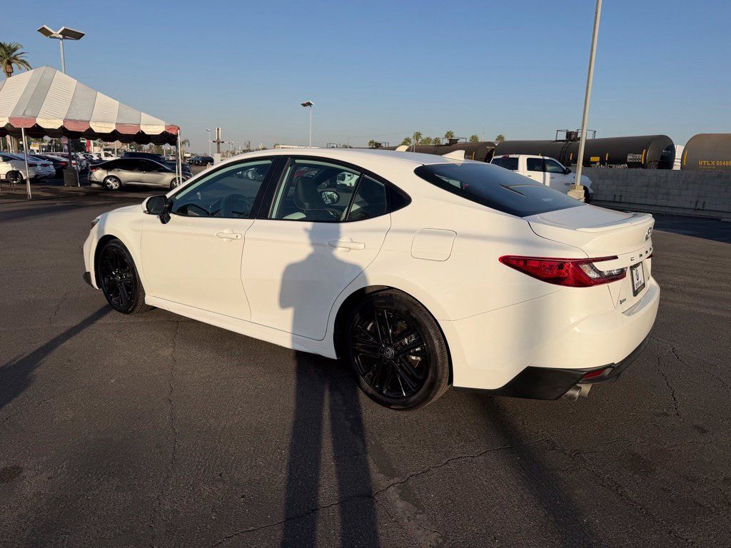 Used 2025 Toyota Camry SE FWD image 2