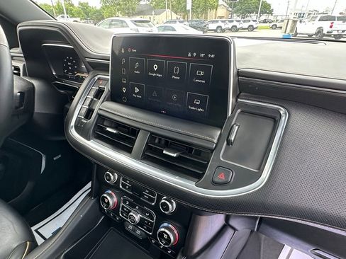 Used 2023 GMC Yukon AT4 AWD/4WD image 14