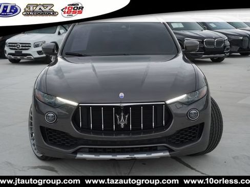 Used 2017 Maserati Levante S AWD/4WD image 3