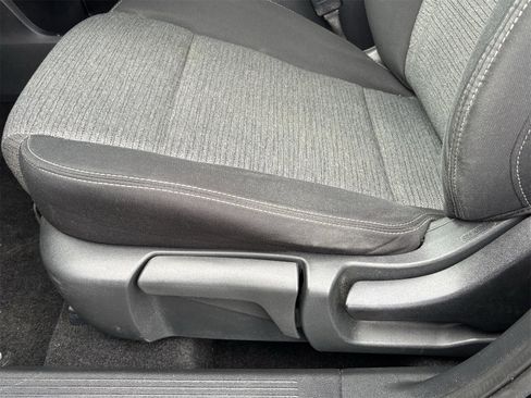 Used 2021 Nissan Rogue S image 21