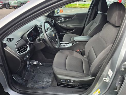 Used 2024 Chevrolet Malibu LT w/ Sport Edition image 20