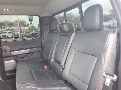 Used 2023 Ford F150 Lariat w/ Trailer Tow Package image 9