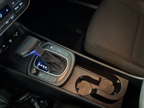 Used 2025 Hyundai Kona SEL image 41