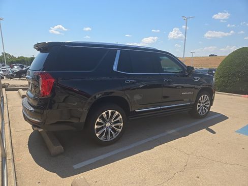 Used 2021 GMC Yukon Denali w/ Denali Premium Package RWD image 10