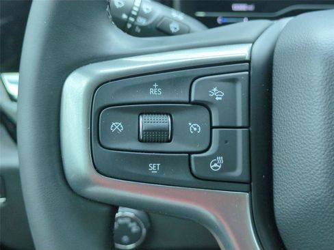 Used 2024 Chevrolet Silverado 1500 LT AWD/4WD image 21