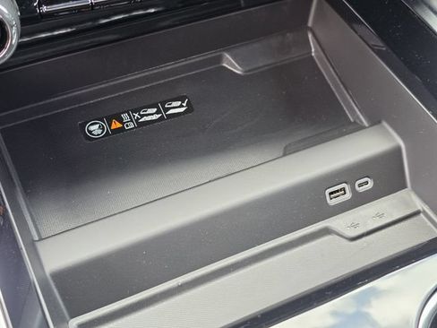 New 2026 Chevrolet Suburban High Country RWD image 30