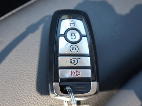 Used 2023 Ford Edge SEL w/ Convenience Package image 33