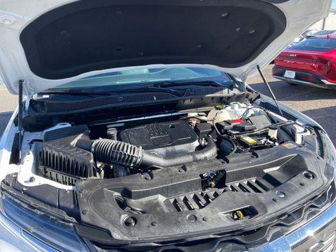 Used 2025 Chevrolet Blazer LT image 33