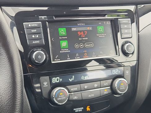 Used 2022 Nissan Rogue Sport SL image 13