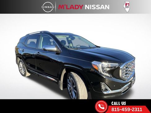 Used 2019 GMC Terrain Denali w/ Advanced Safety Package image 3