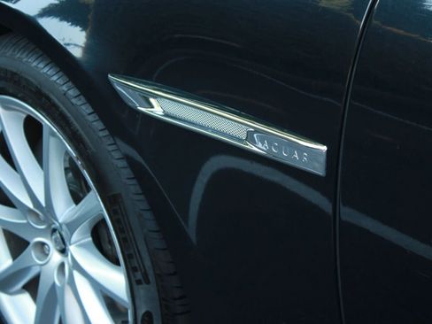 Used 2012 Jaguar XJ RWD image 32