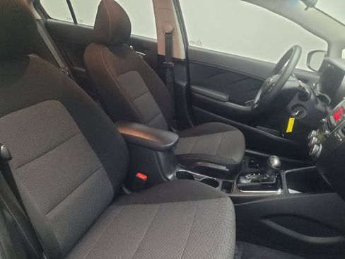 Used 2018 Kia Forte LX FWD image 21