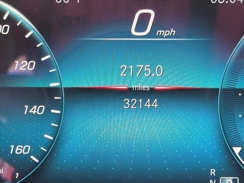 Used 2021 Mercedes-Benz E 350 Sedan image 4