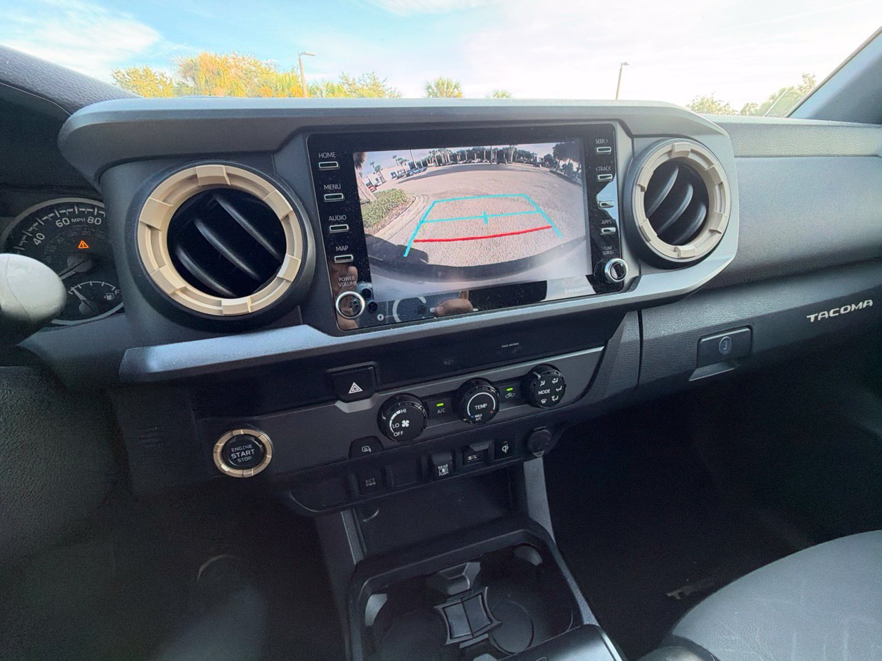 Used 2020 Toyota Tacoma TRD Sport RWD image 10